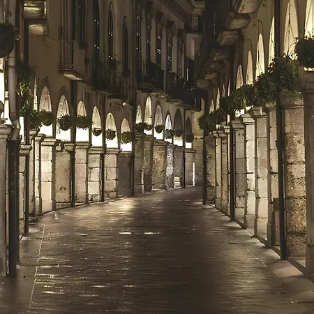 Dimora Donna Maria Relais Bed & Breakfast
